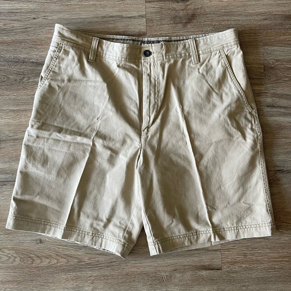 Izod Mens Tan Flat Front Shorts Size 36